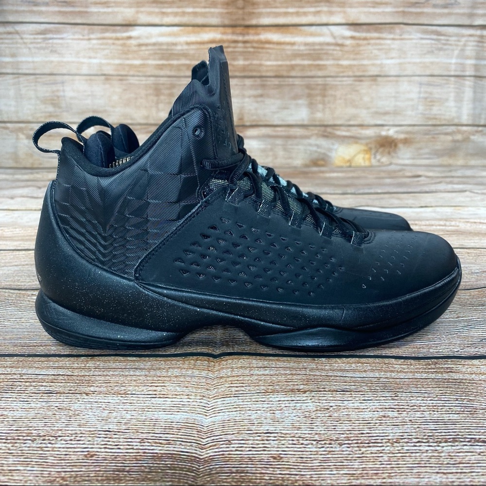 Nike Air Jordan Melo M11 Shoes Men Size 8.5 Athletic Basketball 716227-010 - NEW